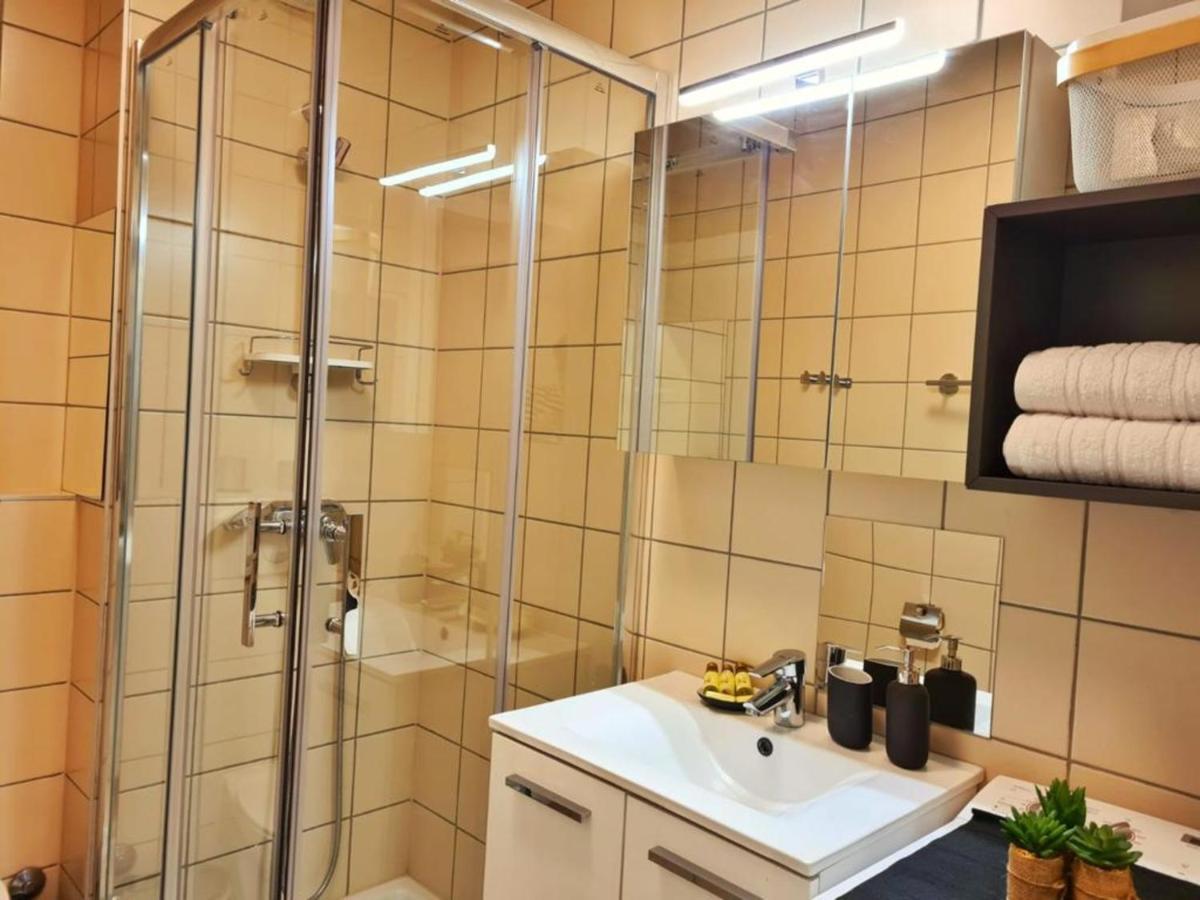 Apartment Vedrana Ровин Екстериор снимка